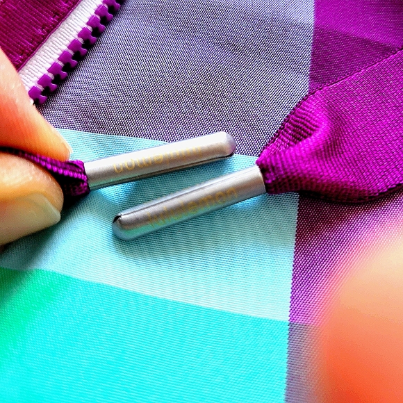 Lululemon Athletica Run Swiftly Shorty Jacket - Size 4 - Purple Electric Plaid - Picture 9 of 12